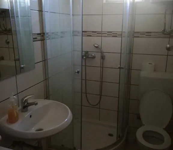 Marko דירה שיבניק